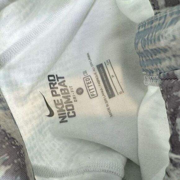 Nike Jacket Womens Small White Pro-Combat Dri-Fit Fitted Long-Sleeve Athletic - Picture 6 of 9